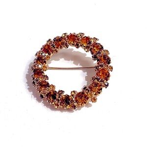 Vintage Topaz Rhinestone Wreath Brooch Pin Pronged Setting